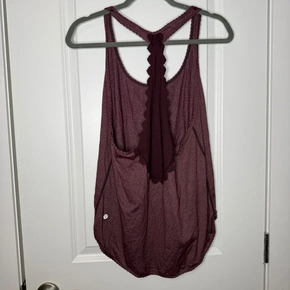 Lululemon Burgundy Heathered Striped Racerback Tank Top Scalloped Trim - Picture 3 of 5